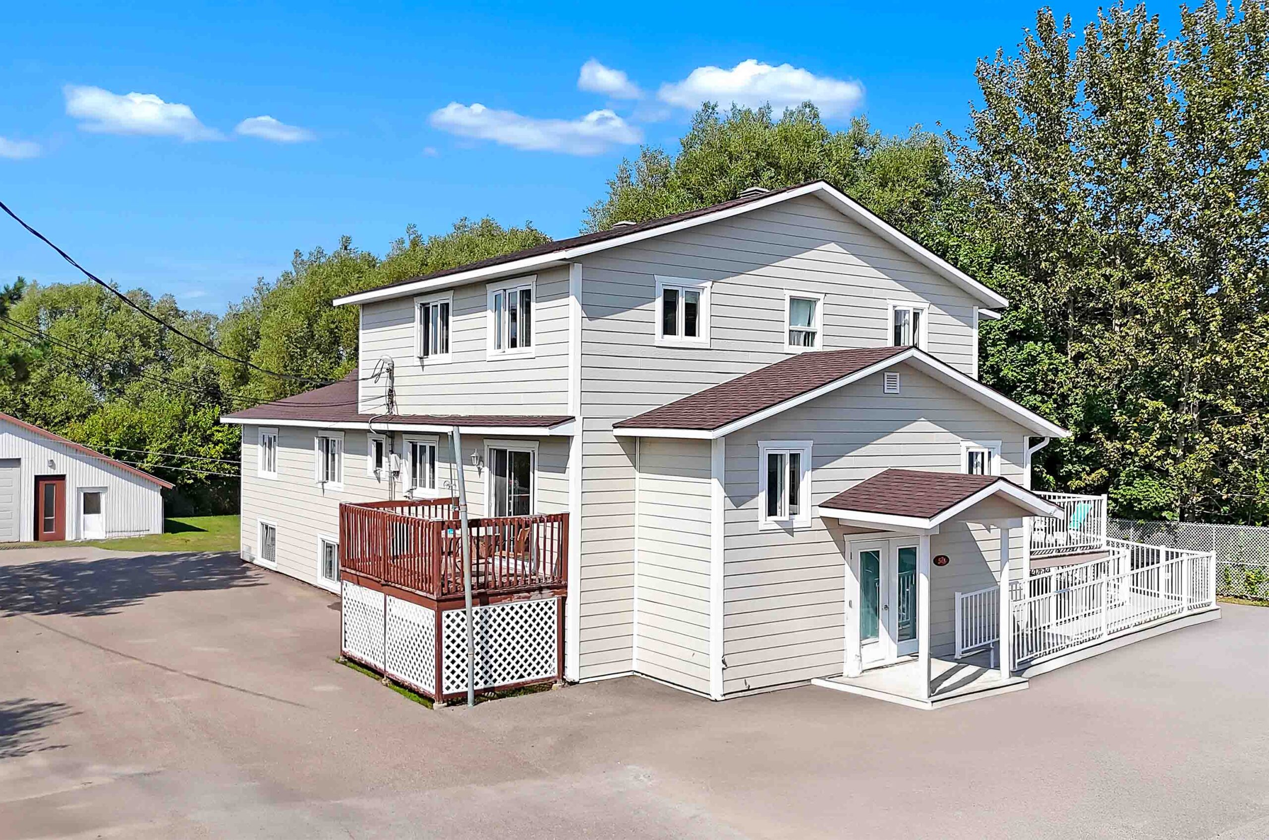 groupe-altera_hebergement-specialise_nos-residences_des-lieux-penses-pour-le-bien-etre_pavillon-t-lepage_2